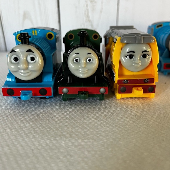 Thomas & Friends Connection Set Seven Mini Locomotives and Freight Cars - Picture 2 of 8
